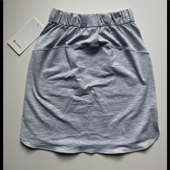 ⭐️ Host Pick ⭐️ BNWT Lululemon On the Fly Skirt *Woven - Picture 2 of 3